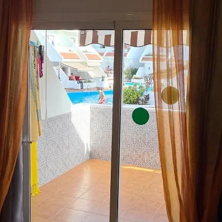 Floritas Sunrises Apartman Arona